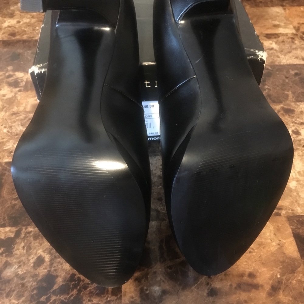 Heels - Picture 4 of 5